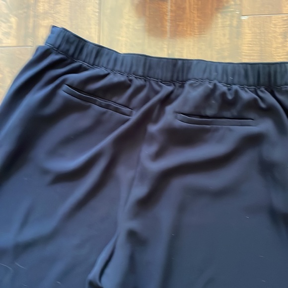 Loft black relaxed model pant - Picture 3 of 5